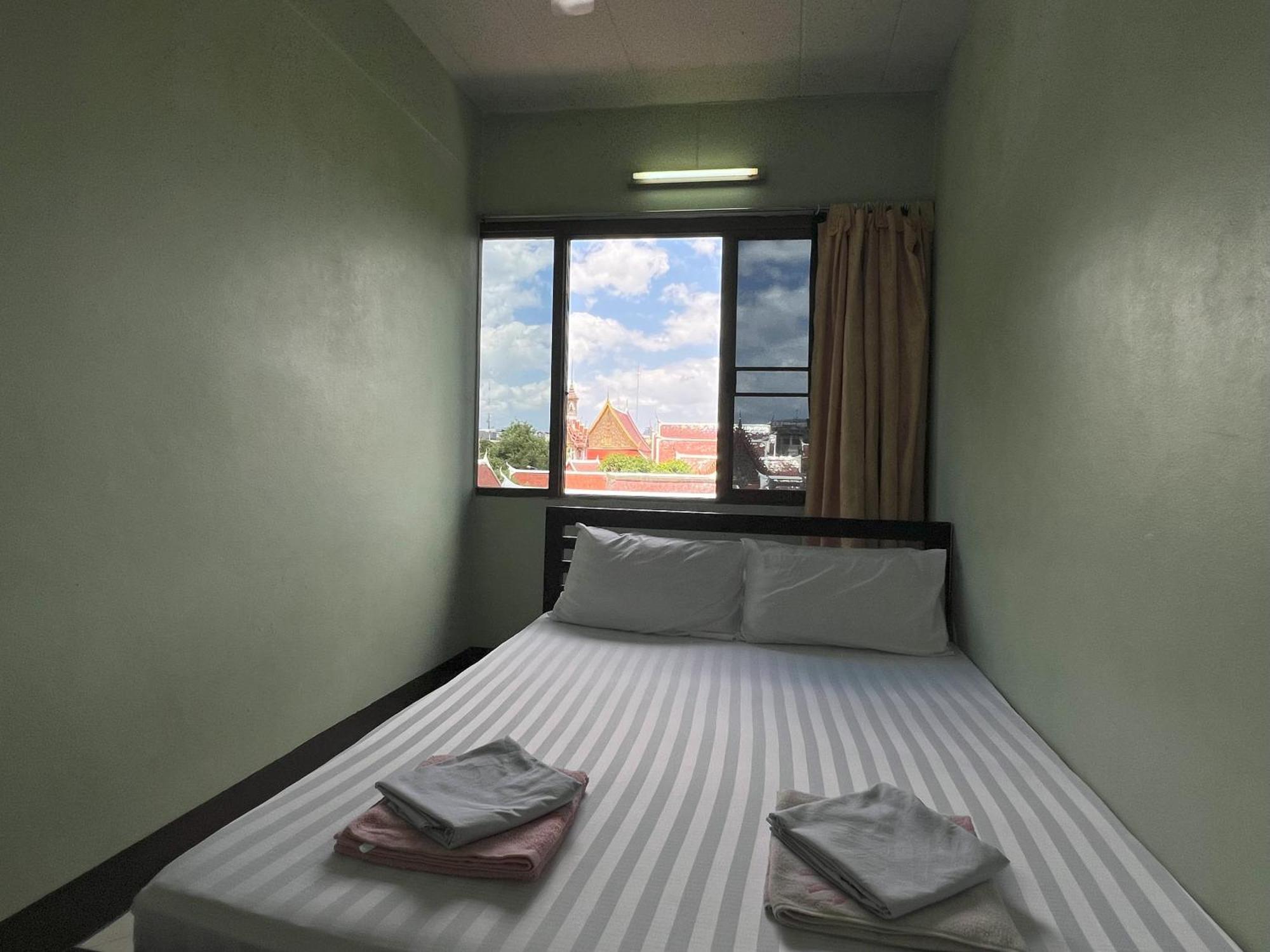 Bella Bella House Hotel Bangkok Exterior photo